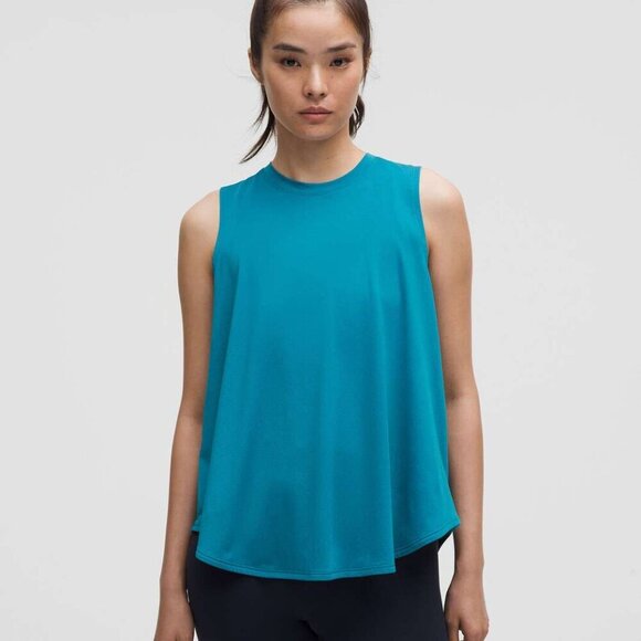 NWT Lululemon Lightweight Split-Back Training Tank Top - L Hawaiian Blue - Picture 1 of 8